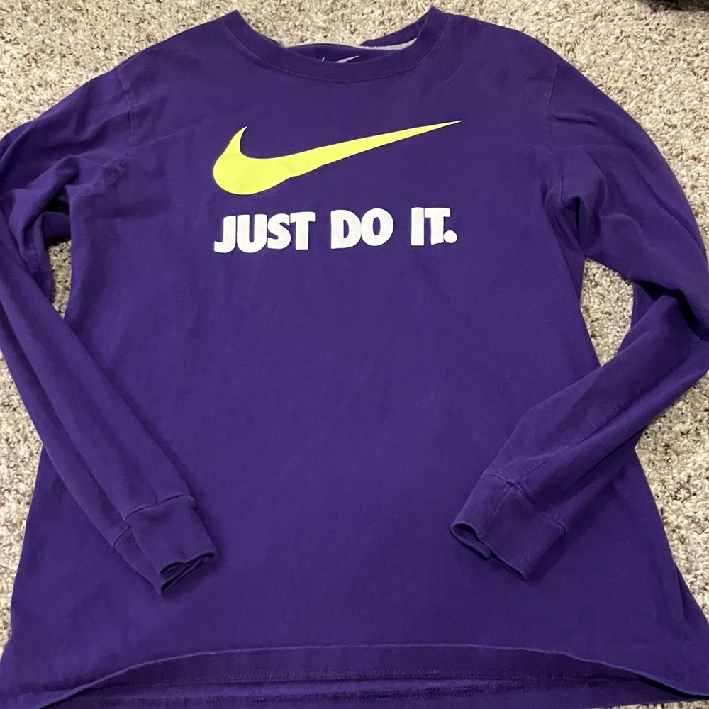 Purple Nike Just Do It Long Sleeve Shirt Girls Youth XL Athletic